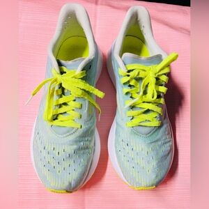 Brooks Hyperion Tempo Women’s Size 7 Blue Aqua Nightlife